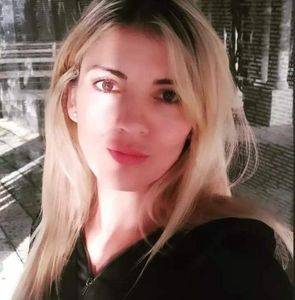 Meet your Posher, Karina